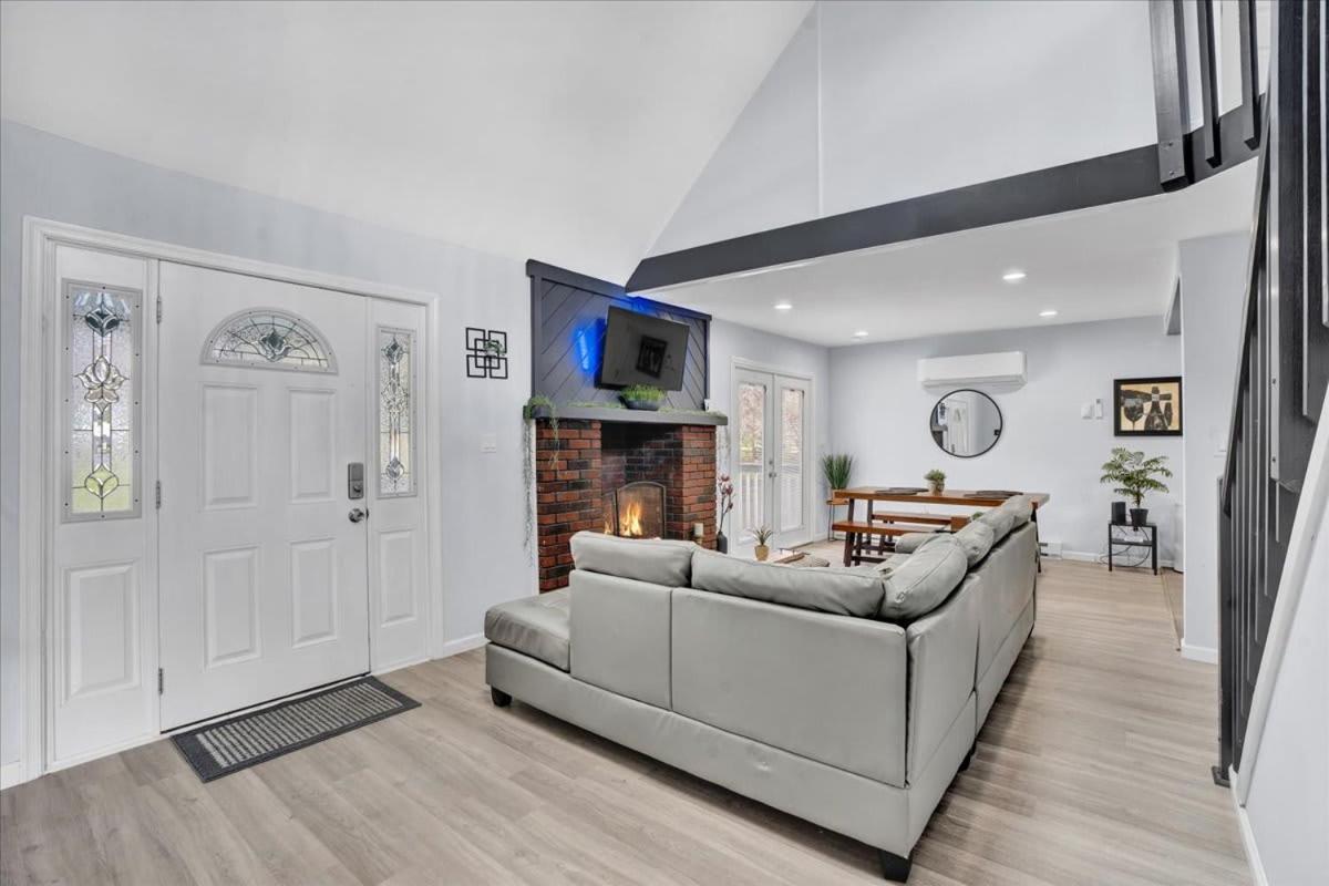 Casa de férias Heart Of Pocono Mtn 3bd 2ba Gameroom Pocono Raceway