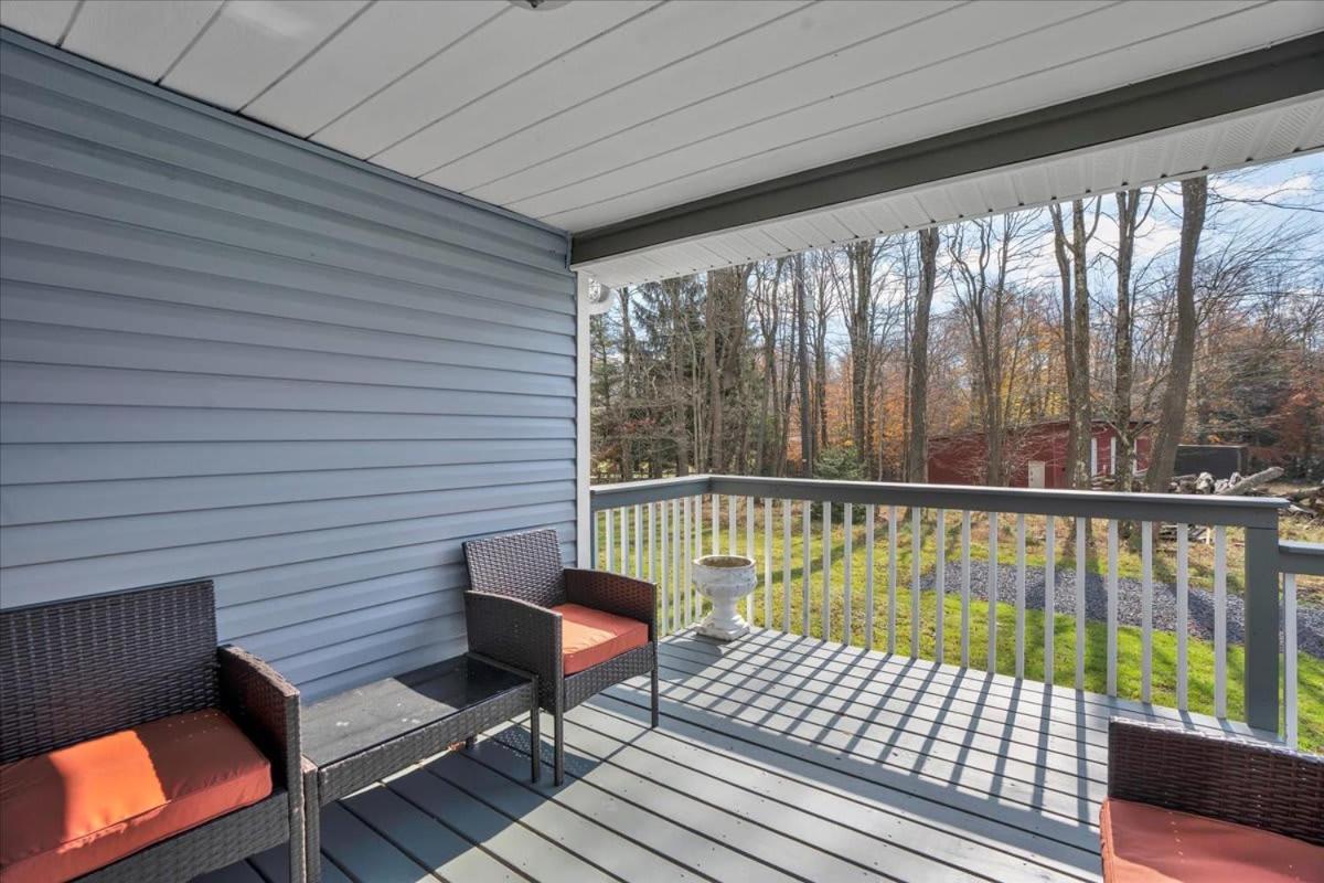 Casa de férias Heart Of Pocono Mtn 3bd 2ba Gameroom Pocono Raceway Long Pond