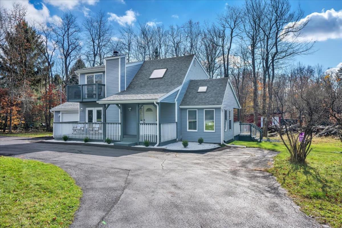 Heart Of Pocono Mtn 3bd 2ba Gameroom Pocono Raceway Long Pond