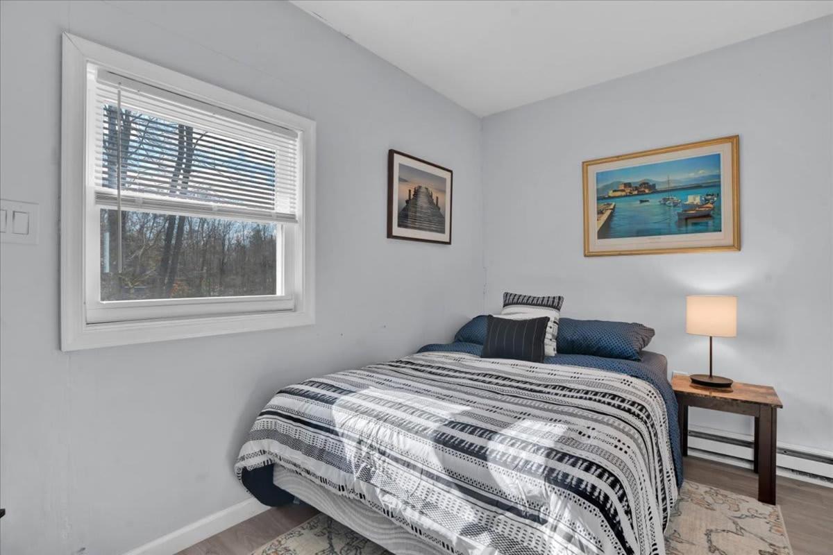 Casa de férias Heart Of Pocono Mtn 3bd 2ba Gameroom Pocono Raceway Long Pond